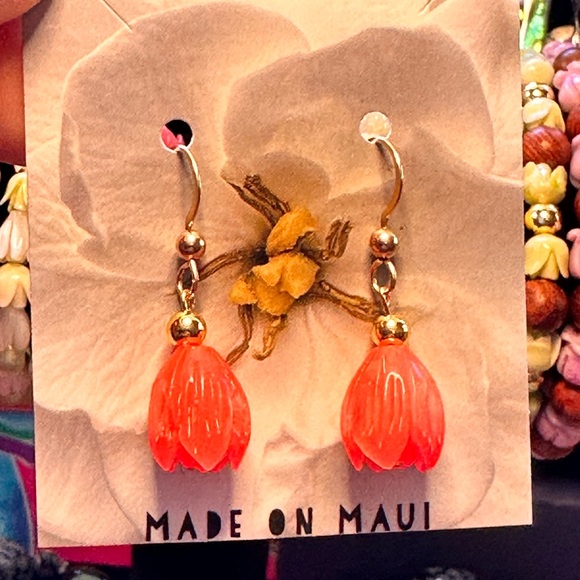 137A. Gold Filled French Hook 12mm Coral Pink Pikake Earrings - Picture 3 of 3